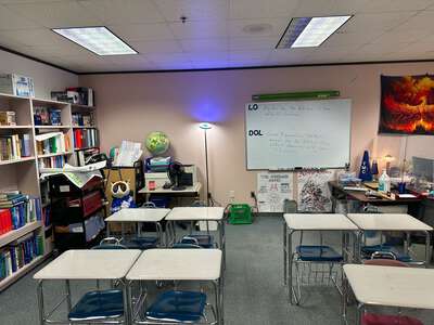 xRobinson School of Businesss and Management at Yvonne A Ewell Townview Center Classroom Standard in Dallas