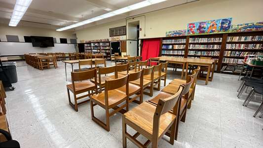 Stowe - Harriet Beecher Stowe Elementary School Library in Chicago 2
