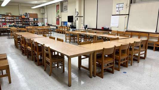 Stowe - Harriet Beecher Stowe Elementary School Library in Chicago 5
