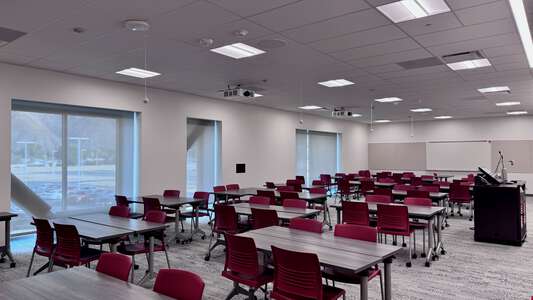 San Jacinto Campus Room 4201 - Classroom in San Jacinto