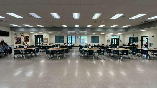 Highlands Grove Elementary School Cafeteria in Lakeland 5