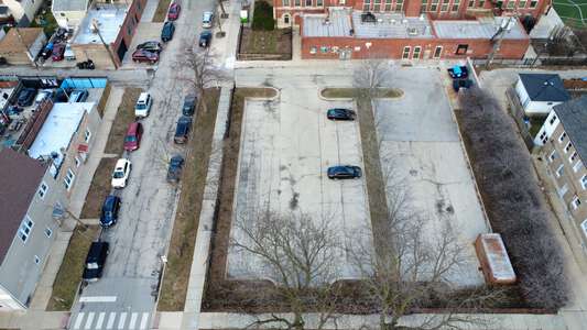 Evergreen Academy Middle School Parking Lot in Chicago 3