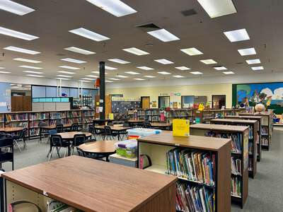 Sumpter Elementary School Library in Salem