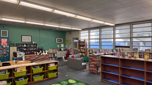 Farragut Elementary School Library in Culver City