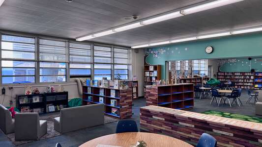 Farragut Elementary School Library in Culver City