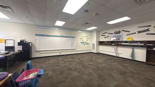 Del City Elementary School Classroom Standard in Del City 2