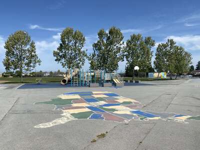 Nesbit K-8 Elementary School Outdoor Basketball Courts in Belmont
