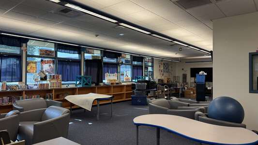 Yorba Middle School Library in Orange