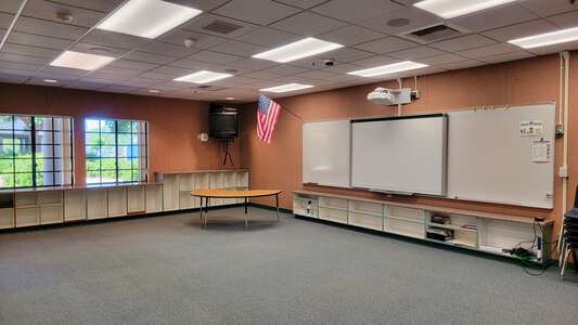 Ysabel Barnett Elementary School Classroom Standard in Temecula