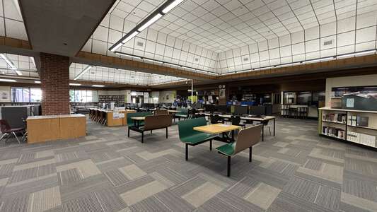 Willamette High School Media Center in Eugene 2