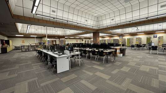 Willamette High School Media Center in Eugene 3