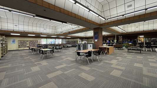 Willamette High School Media Center in Eugene 5