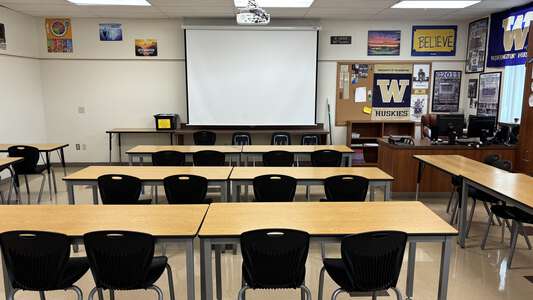 Lakes Middle School Classroom Standard in Coeur d' Alene