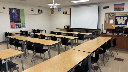 Lakes Middle School Classroom Standard in Coeur d' Alene