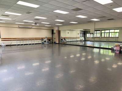 Coronado High School Studio Dance 1 in Coronado