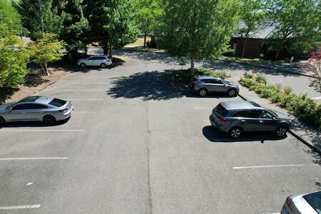 Redmond Elementary School Parking Lot in Redmond