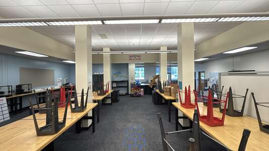 McClintock Middle School Library in Charlotte 4