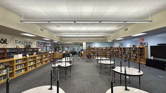 McClintock Middle School Library in Charlotte 5