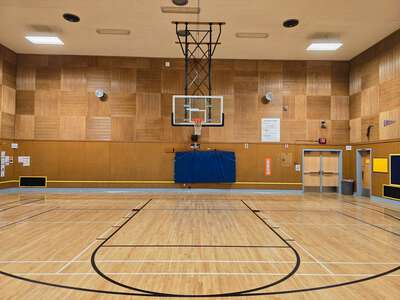 Peninsula K-5 School Gym in Portland