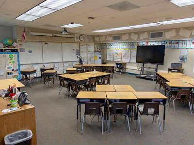 Barton Elementary School Classroom Standard in Anaheim