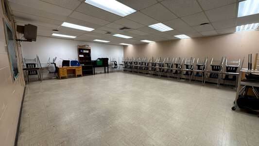 Tom Benson School Classroom Standard in Kenner 3