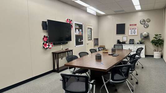 Crowell Elementary School Room A1 - Conference Room in Turlock 2