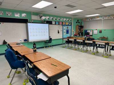 Hutchison Beach Elementary School Classroom Standard in Panama City Beach
