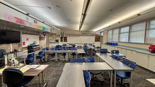 Dartmouth Middle School Classroom Standard in San Jose