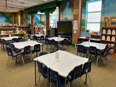 Johns Creek Elementary School Library in Suwanee