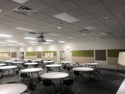 Large Conference Room (825) - 125 People