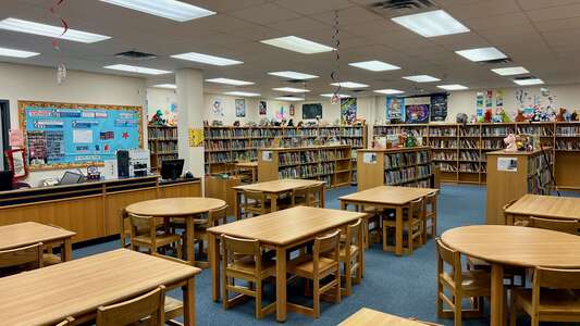 TA Sims Elementary School Library in Fort Worth