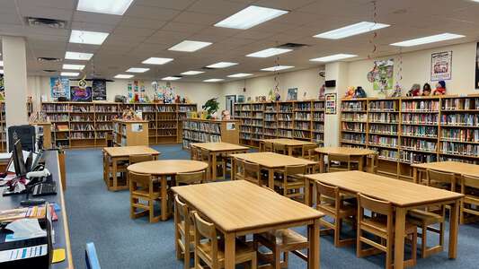 TA Sims Elementary School Library in Fort Worth