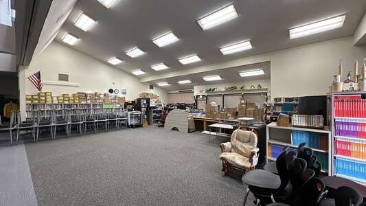 Empresa Elementary School Library in Oceanside 2