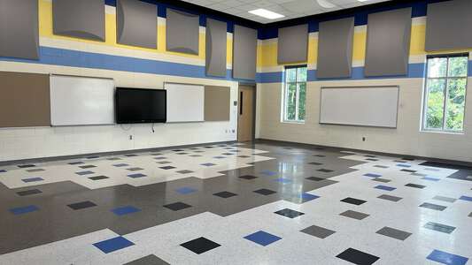 Mountain Island Lake Academy PreK-8 School Classroom Standard in Charlotte 3
