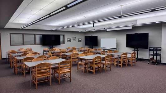 McNary High School Library in Keizer