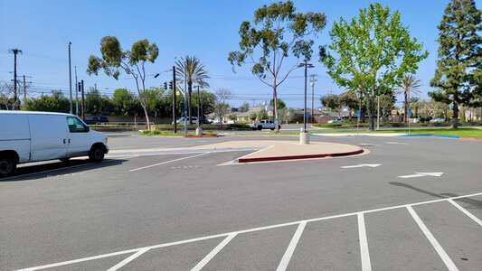 Mariners Elementary School (K-6) Parking Lot in Newport Beach 2