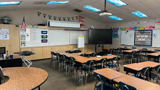 Sinclear Elementary School Classroom Standard in Ceres