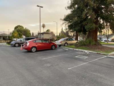 Theuerkauf Elementary School Parking Lot in Mountain View