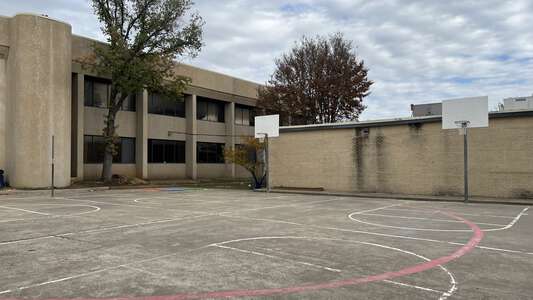 Daggett Montessori School Outdoor Basketball Courts in Fort Worth