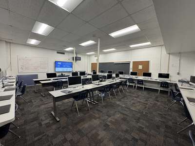 Cox High School Library in Virginia Beach