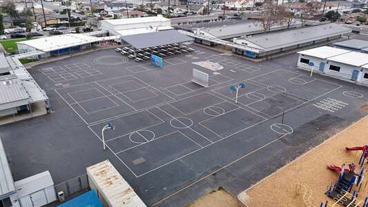 Wilson Elementary School (K-6) Outdoor Basketball Courts in Costa Mesa