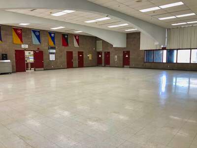 Hanshaw Middle School Multi-Purpose Room in Modesto