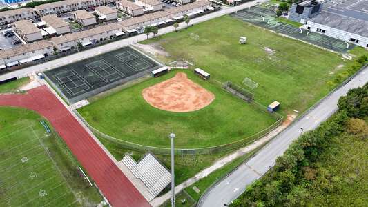 Hialeah Gardens Senior High School Field - Softball in Hialeah Gardens