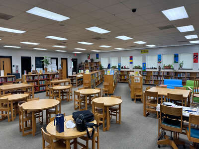 Hanahan Elementary School Media Center in Hanahan