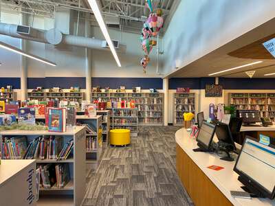 Tanglewood Elementary School Library in Fort Worth