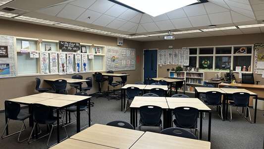 Jeffrey Trail Middle School Classroom Standard in Irvine 4