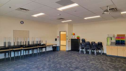 Sequoia Pathfinder Academy K-6 Classroom Standard in Buckeye