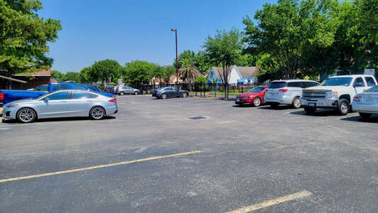 Henderson J P Elementary Parking Lot - Front in Houston