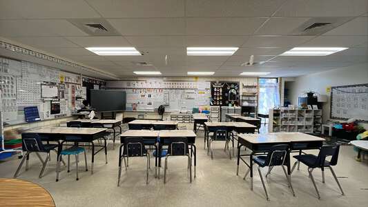 Cloud Elementary School Classroom Standard in Wichita 3