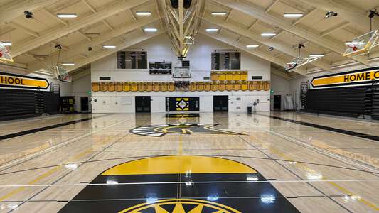 Mountain View High School Gym - Large in Mountain View 4